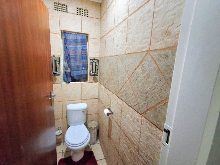 4 Bedroom Property for Sale in Vaalpark Free State